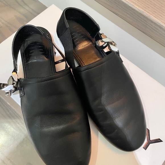 Women’s Givenchy G chain mules/slingback - Picture 3 of 5